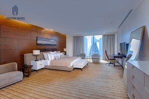 2 bedrooms, desk, iron/ironing board, WiFi