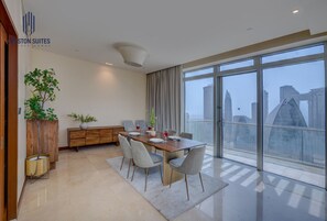 تناول الطعام