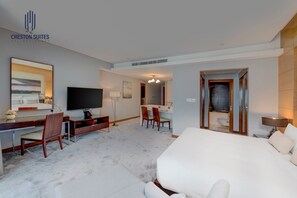 1 bedroom, desk, iron/ironing board, WiFi