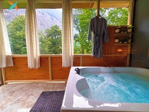 Premium Double Room, Mountain View | Bathroom | Free toiletries, soap, shampoo, toilet paper - Zostel Homes Tirthan - Gushaini (Banjar)