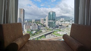 1 bedroom, desk, laptop workspace, free WiFi
