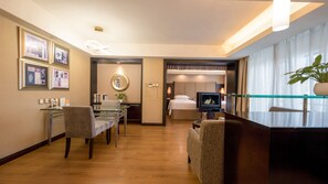 Business Double Room, Balcony, City View