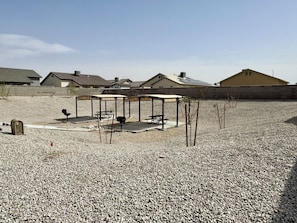 Property grounds - Charming 2-bedroom townhome with WiFi, AC in East San Luis, AZ. (San Luis)