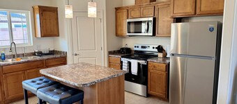 Charming 2-bedroom townhome with WiFi, AC in East San Luis, AZ.