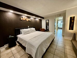 2 bedrooms, desk, free WiFi, bed sheets