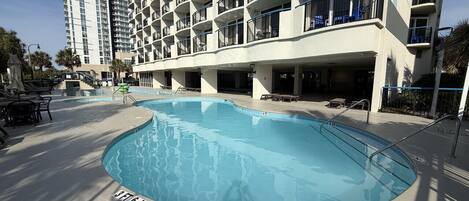 Innenpool, beheizter Pool