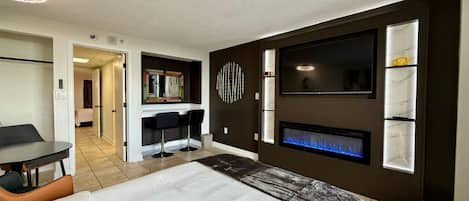 2 bedrooms, desk, free WiFi, bed sheets