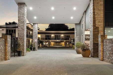 Exterior. STAY280 & STAY284 Rotorua