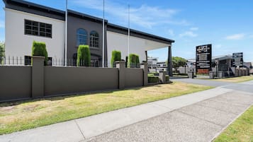 บริเวณภายนอก