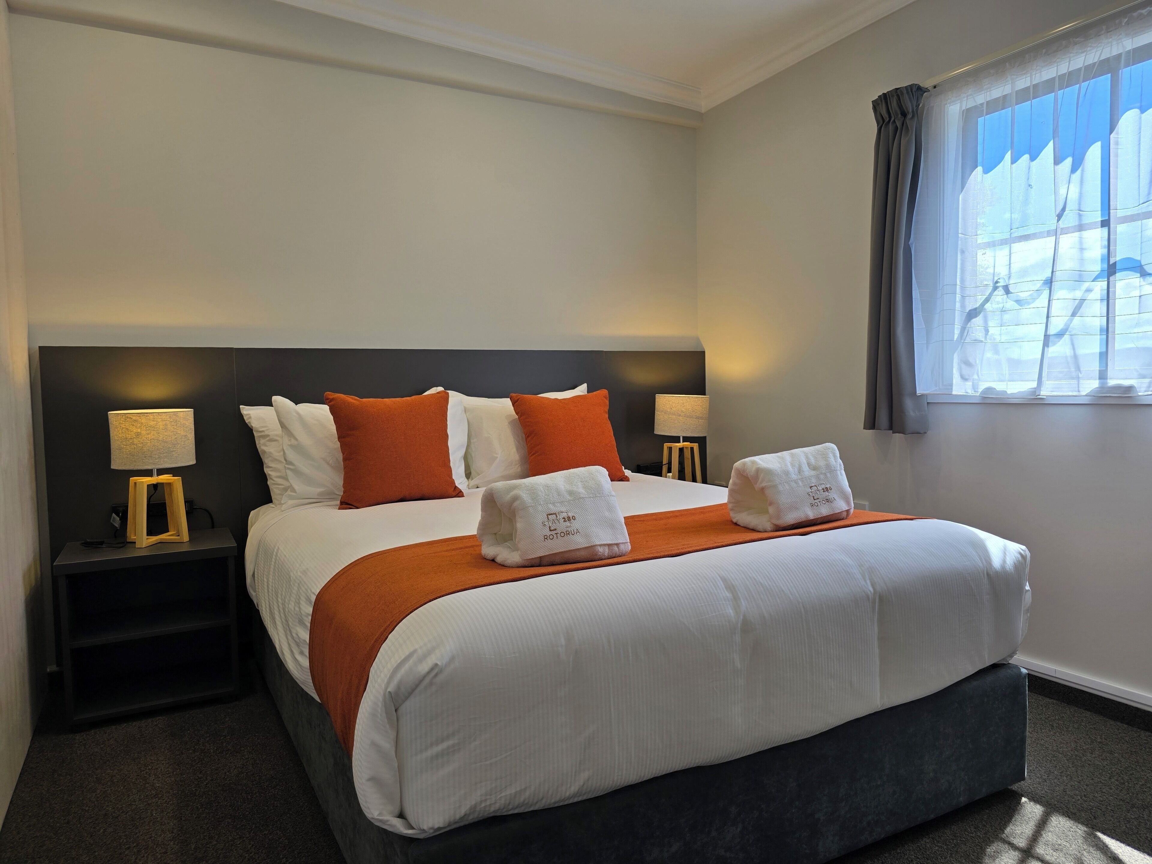 Premium bedding, WiFi (free), bed sheets