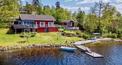 Lake House Retreat with a Dock & Boat