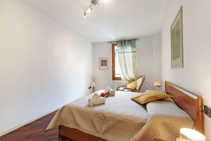 1 chambre, Wi-Fi gratuit, draps fournis