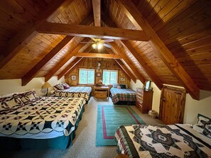 4 makuuhuonetta, silitysrauta/-lauta, Wi-Fi, vuodevaatteet