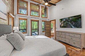 4 Schlafzimmer, Bügeleisen/Bügelbrett, WLAN, Bettwäsche