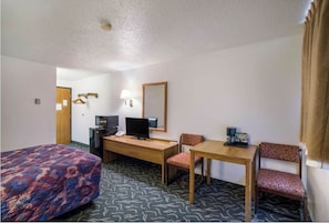 1 chambre, fer et planche à repasser, Wi-Fi gratuit, draps fournis