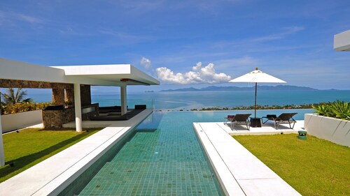 New Listing Grand Blue View Estate - 2 adjacent villa 10BR sleeps 24 Sea Views