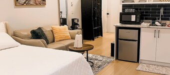 Tastefully furnished new studio in Bear Mountain