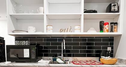 Tastefully furnished new studio in Bear Mountain