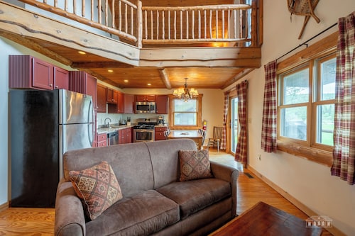 Ampersand | Beech Cabin