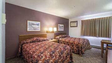 1 slaapkamer, een strijkplank/strijkijzer, gratis wifi, beddengoed