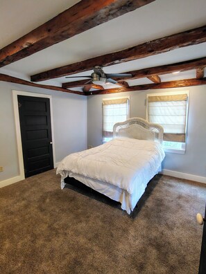 4 habitaciones, tabla de planchar con plancha y wifi gratis