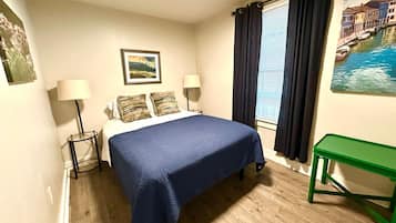 2 bedrooms, iron/ironing board, WiFi, bed sheets