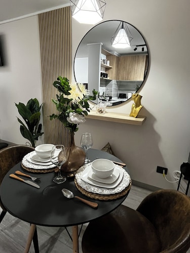 M&C Dpto Grajales 606