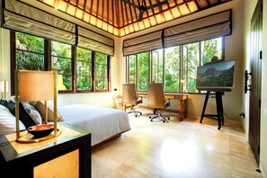 Three Bedroom Villa with Executive Studio as Bedroom | In-room safe, free WiFi, bed sheets