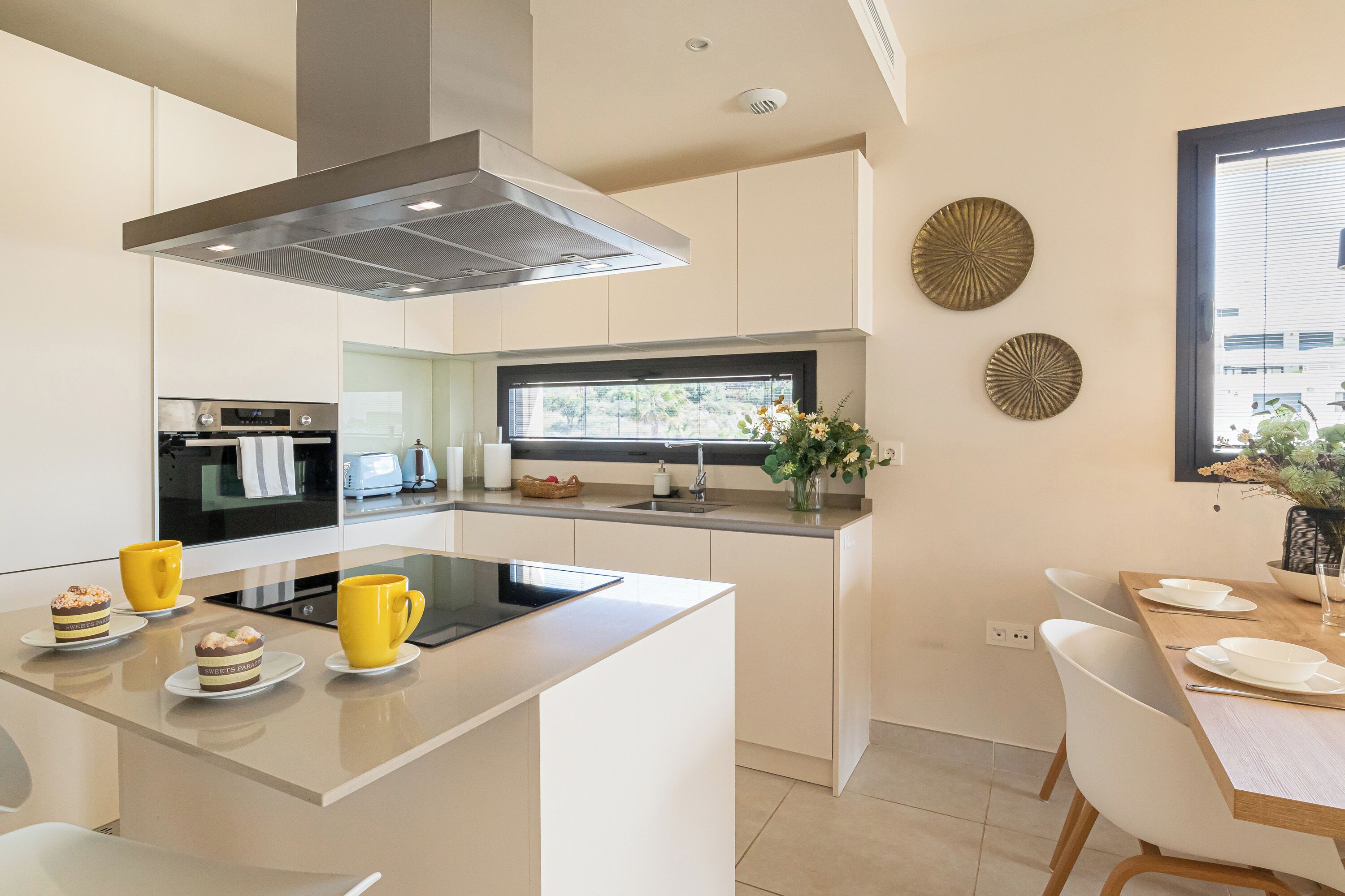 Family Apartment, Multiple Bedrooms, 2 Bathrooms (Luxury Jardinana Lotus 700m To Beach) | Private kitchen | Fridge, microwave, oven, stovetop