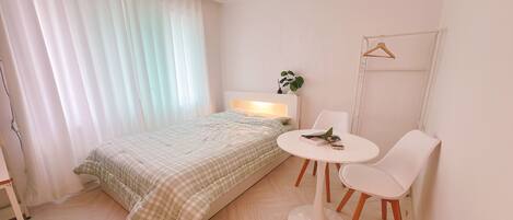 1 bedroom, WiFi, bed sheets