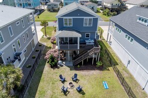 Unclassified image, 3 of 49, button