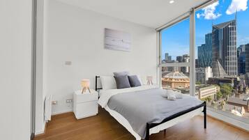 2 bedrooms, desk, iron/ironing board, free WiFi