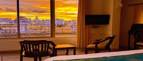 Habitación Deluxe doble, vistas al lago | Vistas al lago