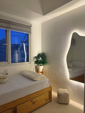 2 عدّة غرف نوم وواي فاي مجانًا وملاءات أسرّة