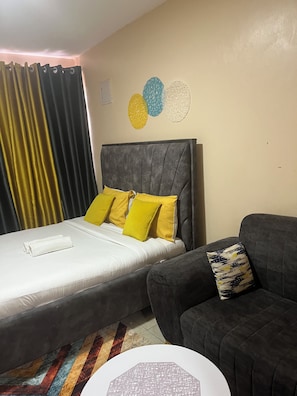 1 chambre, fer et planche à repasser, Wi-Fi, draps fournis