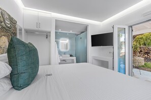 Egyptian cotton sheets, premium bedding, minibar, in-room safe - Villa K Boutique Hotel (Corfu)