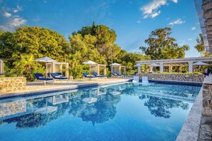 Seasonal outdoor pool - Villa K Boutique Hotel (Corfu)