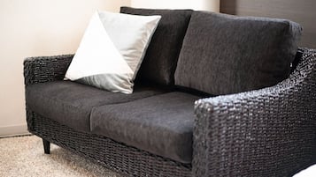 Een smart-tv en een open haard