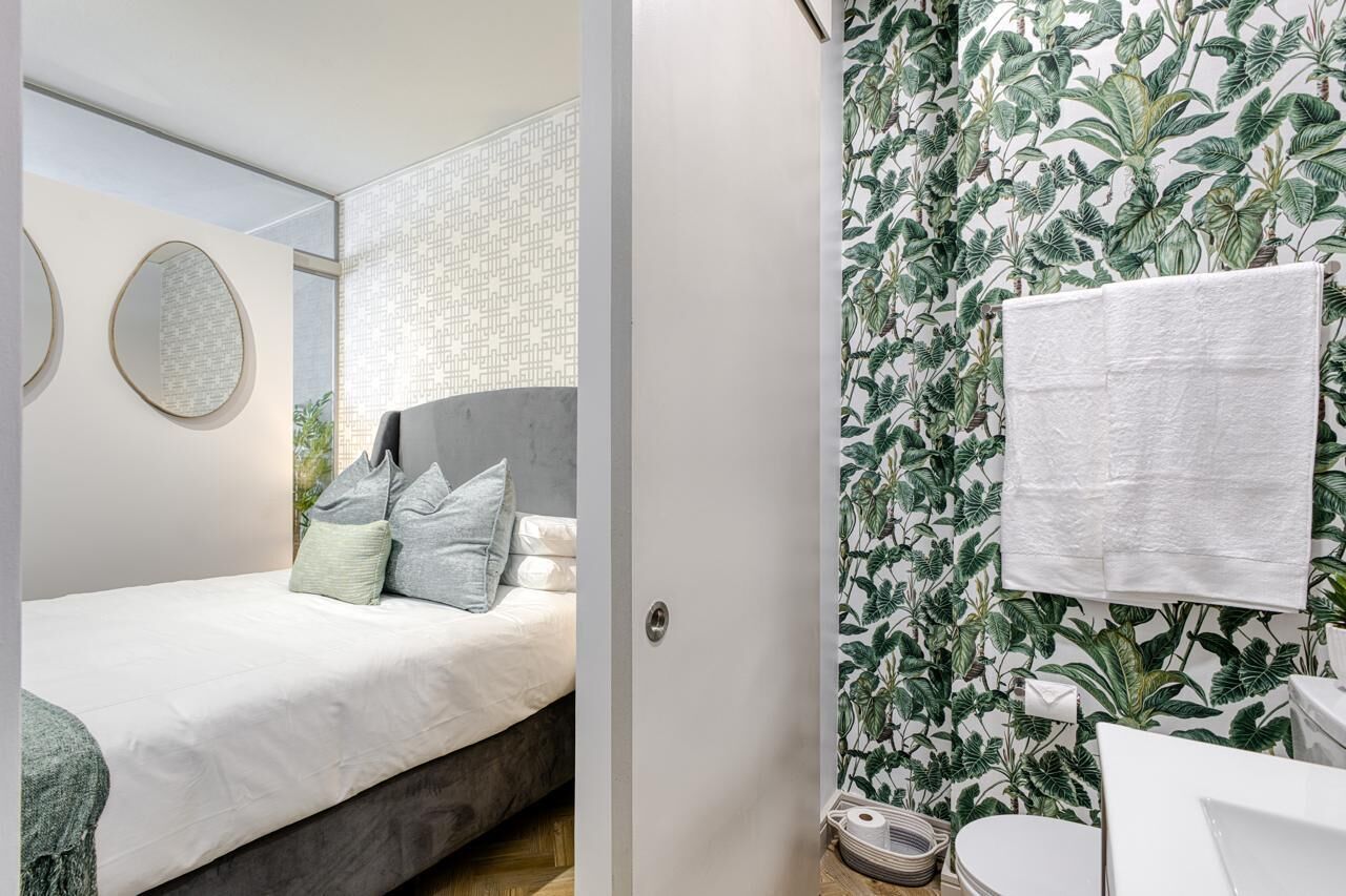 1 多间卧室、熨斗/熨衣板、免费 WiFi、床单