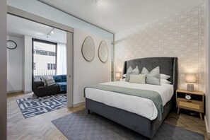 1 chambre, fer et planche à repasser, Wi-Fi gratuit, draps fournis