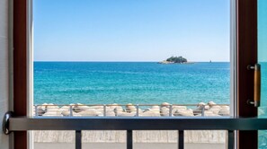 Rom – basic, 1 soverom (Room 202 Pension(Ocean View/BBQ)) | 1 soverom og wi-fi (inkludert)