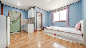 Basic szoba, 1 hálószobával (Room 101 Guesthouse(Ocean View/BBQ)) | 1 hálószoba és ingyenes wifi