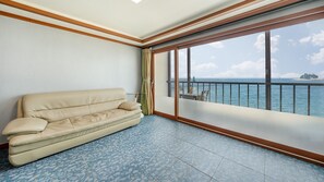 Camera Basic, 1 camera da letto (Room 201 Pension(Ocean View/BBQ)) | 1 camera, Wi-Fi gratuito
