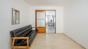 Basic Room, 3 Bedrooms (Room 103 Guesthouse(Ocean View/BBQ))