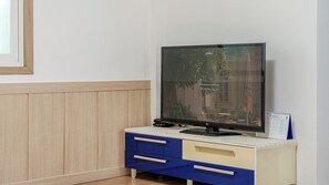 Basic Room, 2 Bedrooms (Room 102 Guesthouse(Ocean View/BBQ)) | 1 bedroom, free WiFi - Sokcho SBS Pension (Sokcho)