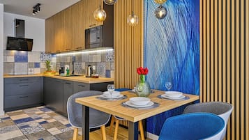 Appartamento (25C) | Cucina privata | Frigorifero, piano cottura, macchina per caffè espresso
