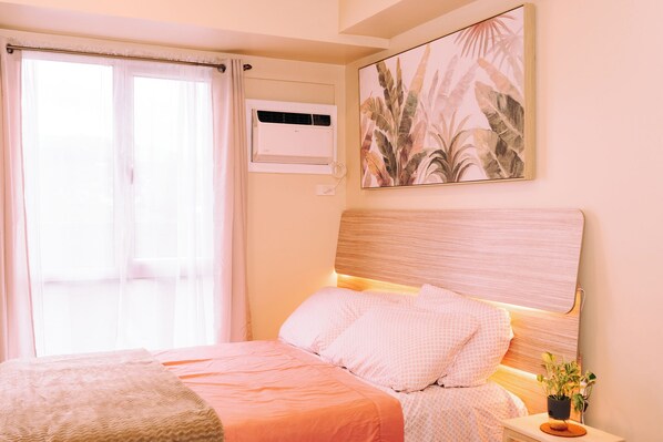 1 bedroom, iron/ironing board, WiFi, bed sheets