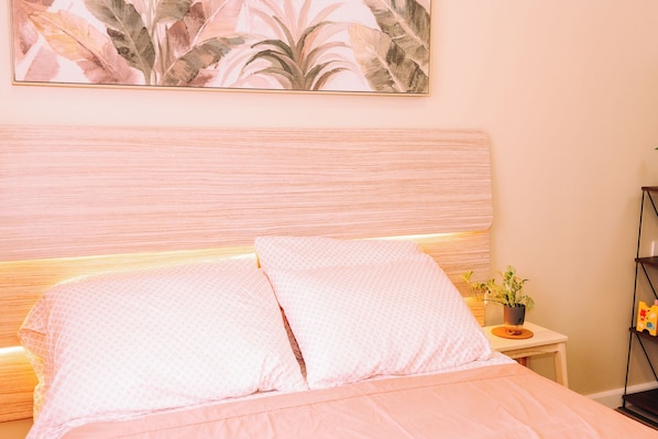 1 habitación, tabla de planchar con plancha, wifi y ropa de cama 