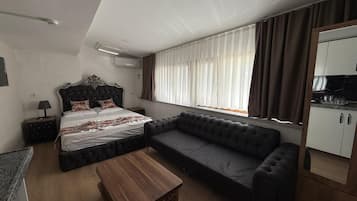 Double Room, City View | Egyptian cotton sheets, premium bedding, down comforters, in-room safe