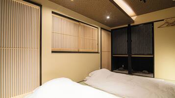 Blackout drapes, iron/ironing board, free WiFi